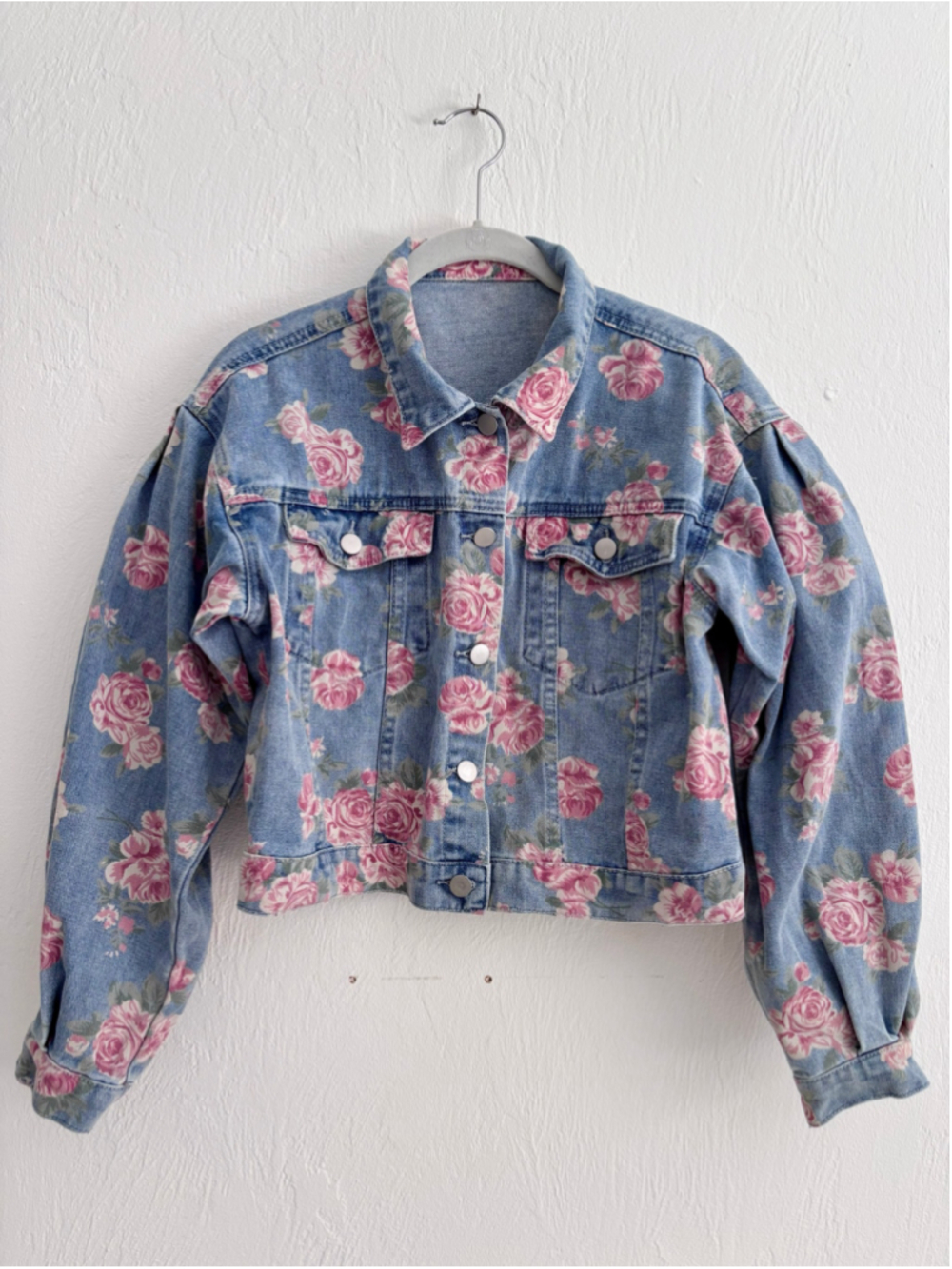 Women's Dazy Floral Jean Jacket Size M Blue Pink Rose Print Denim Coat